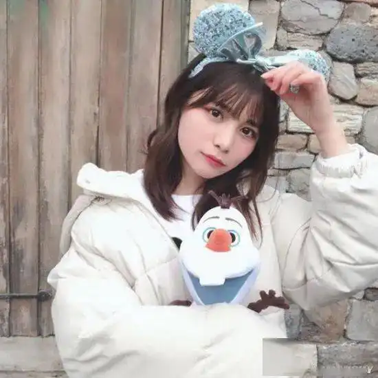 清纯外表下的爆好身材喜欢嘟嘴的妹系写真女孩本田夕步