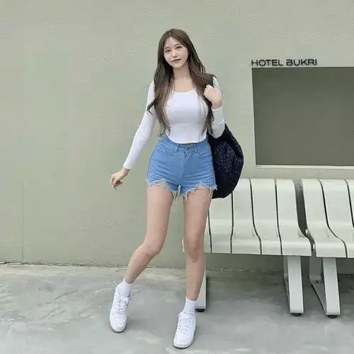 岛国极品美女完美腰臀比瑜伽裤yyds