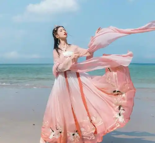 很显瘦的四种汉服,骨架大的女生,也能仙气飘飘,成古风美女