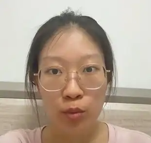 因为长得丑,女孩被同学欺负被家人嘲笑,当她变美,一切都变了