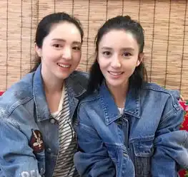 渣男体质佟丽娅儿子为董璇女儿庆生,两孩子的爸爸却都曾陷丑闻