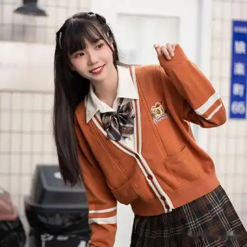 jk制服秋日搭配做温暖可爱的学院感美少女
