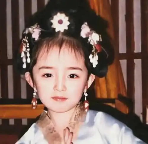 女生头像15岁照片真人版