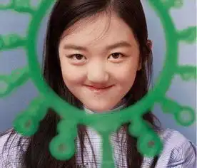 13岁李嫣一个月上5次头条,网友喊话李亚鹏快来管管你闺女