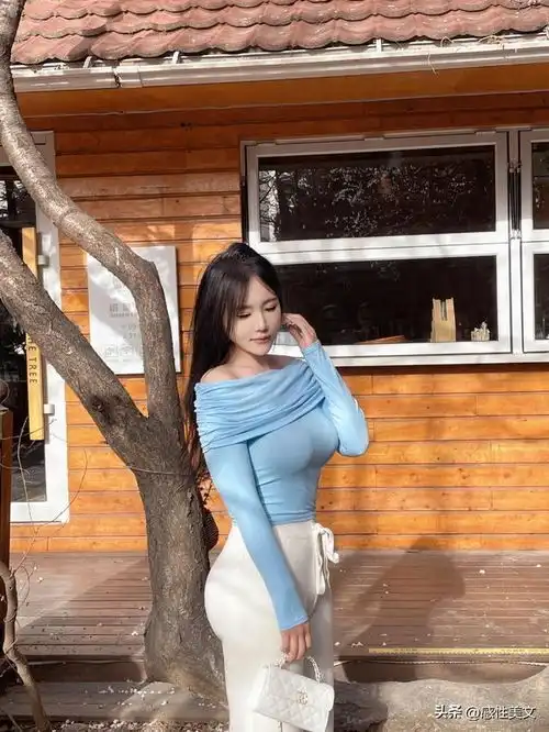 女生纯欲头像人像摄影