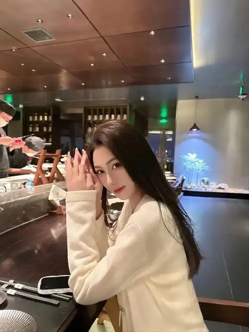 告别中年危机,轻松驾驭轻熟风,让你气质与少女并存