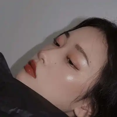 头像女落日晚风陈俨