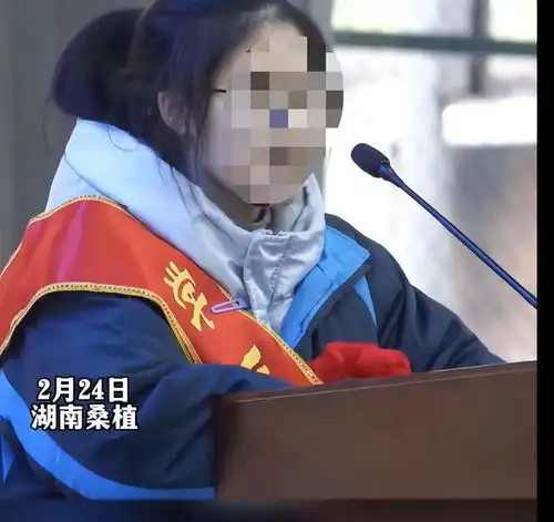 那个激情演讲的高三女生被嘲了,这世界已经容不下不躺平的人了