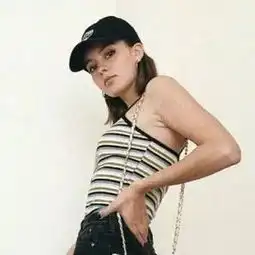 大饼脸,小方脸的女生适合什么发型