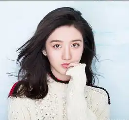 从问题少女变成翻版李嘉欣,这个最美艺考生都做了什么