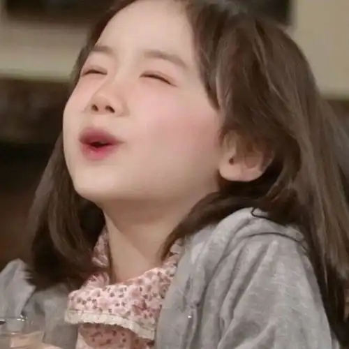 一些适合沙雕女孩的头像