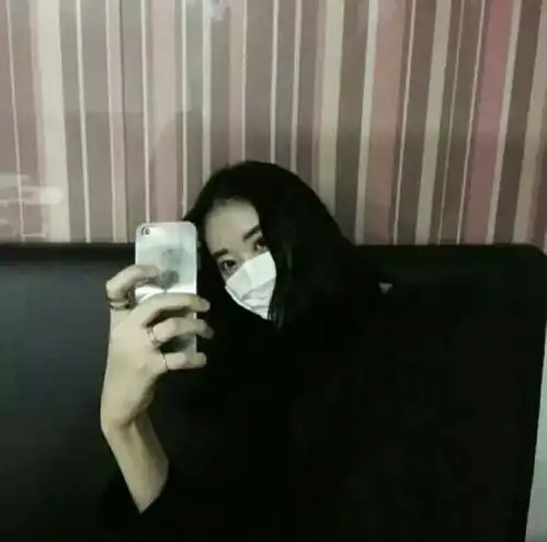 求侧脸长发女生头像,谢谢