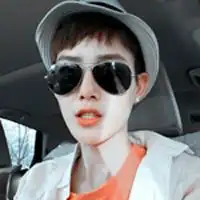 墨镜女头像唯美男生