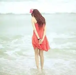 蓝天图片唯美女生头像露背