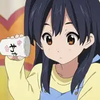 想知道这个女孩是日本动漫里面的么如果是动漫叫什么名字这个女孩叫什么