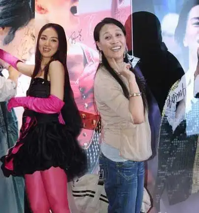 扒扒伊能静那英闺蜜情,始于董璇还是因为1998年这部电影