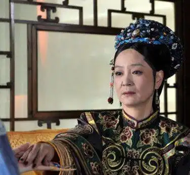 甄嬛传太后喝茶头像