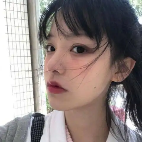 天生有这3个特征的女生,最好不要剪刘海,丑到一败涂地