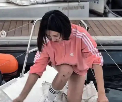 捐献器官天门山失联女大学生被找到,网友家里太有钱