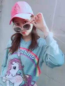 关晓彤踏春发六宫格冰淇淋色调少女气息足