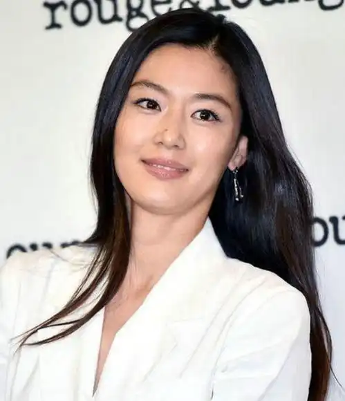 雏菊里,除了雏菊还出现了什么花都表达了什么意思