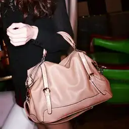 2013新款斜跨手提女包软面pu中包休闲街头欧堆糖,美图壁纸兴趣社区