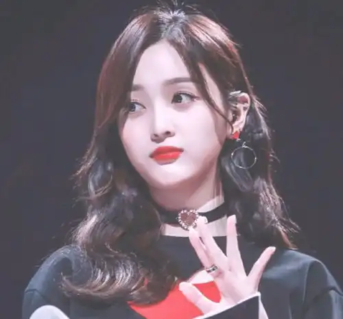 火箭少女1天后解散,前三名选手实绩分析,解散后谁能走花路