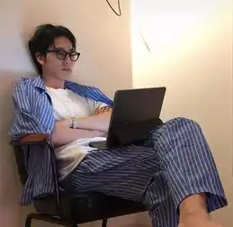 望向你时眼里满是藏不住的爱意
