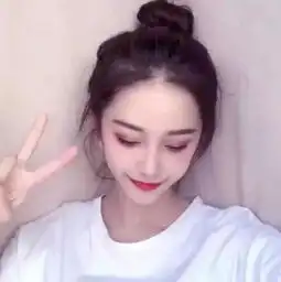 这样给你发信息的女生,不是真正的爱你,男生们要清醒一点