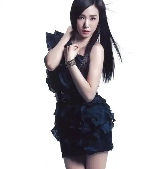 韩国女歌手黄美英