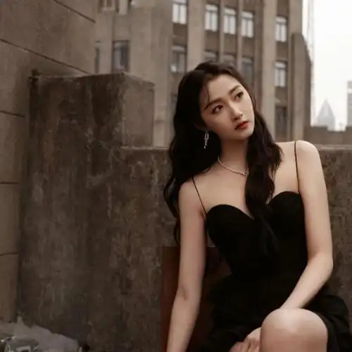 头像女氛围感长腿