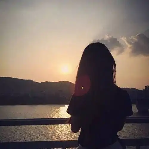 女生头像背影照片ins高