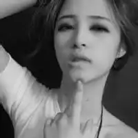qq头像女生黑白色侧面李