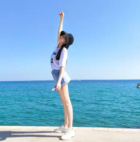 杨幂刘诗诗迪丽热巴女神美炸天的旅行照都爱在这里拍
