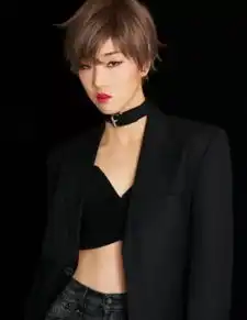 火箭少女黑暗造型曝光,忍了孟美岐,忍了吴宣仪,看到她心动了