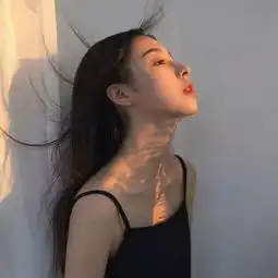 优质女头部位锁骨露锁骨的骚气头像
