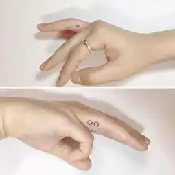 妹子们,一起去纹身吧