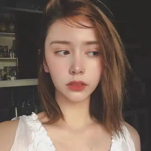 高冷头像女欧美车晓