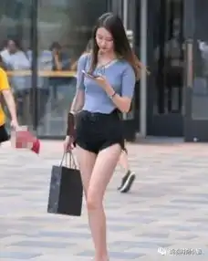 动漫腿少女脸,真的很吸引人的眼球