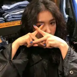 厌世脸女生头像高清高冷最新高级厌世脸照片