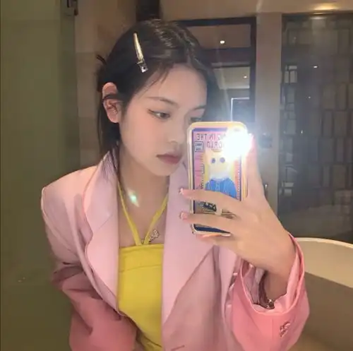 女生头像清晨的太阳给彻夜未眠的人今天的希望