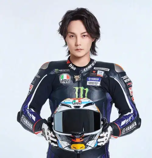 迪丽热巴嘉行合约快要到期,公司为了留住她,出手帮她整了很多黑粉