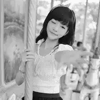 冷漠感觉的个性女子头像时光它总是在不停地走4