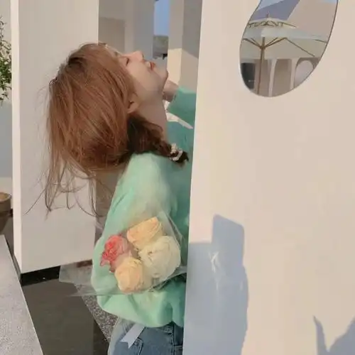 真人女生头像烂大街伤感