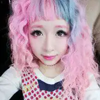 2020最潮最火女生头像伤
