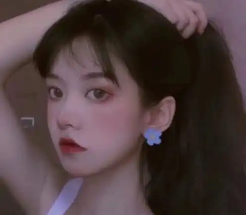 为什么女生散开头发更丑了一旦有这3特征,劝你乖乖扎马尾吧