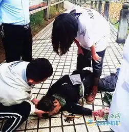 老人掉进冰冷荷塘宜春职院女学生勇敢跳下相救