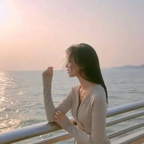 甜美女生头像唯美背影赵