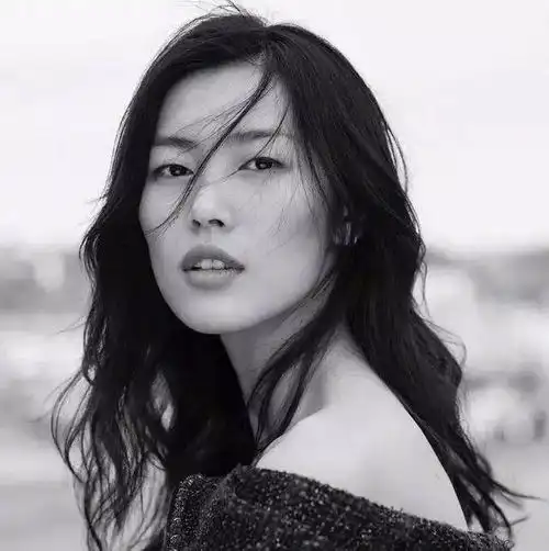 女生头像正脸高级感