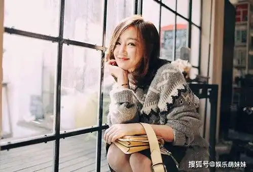 参观薛佳凝住的房子,装修跟普通人家一样,原来明星家也不过如此